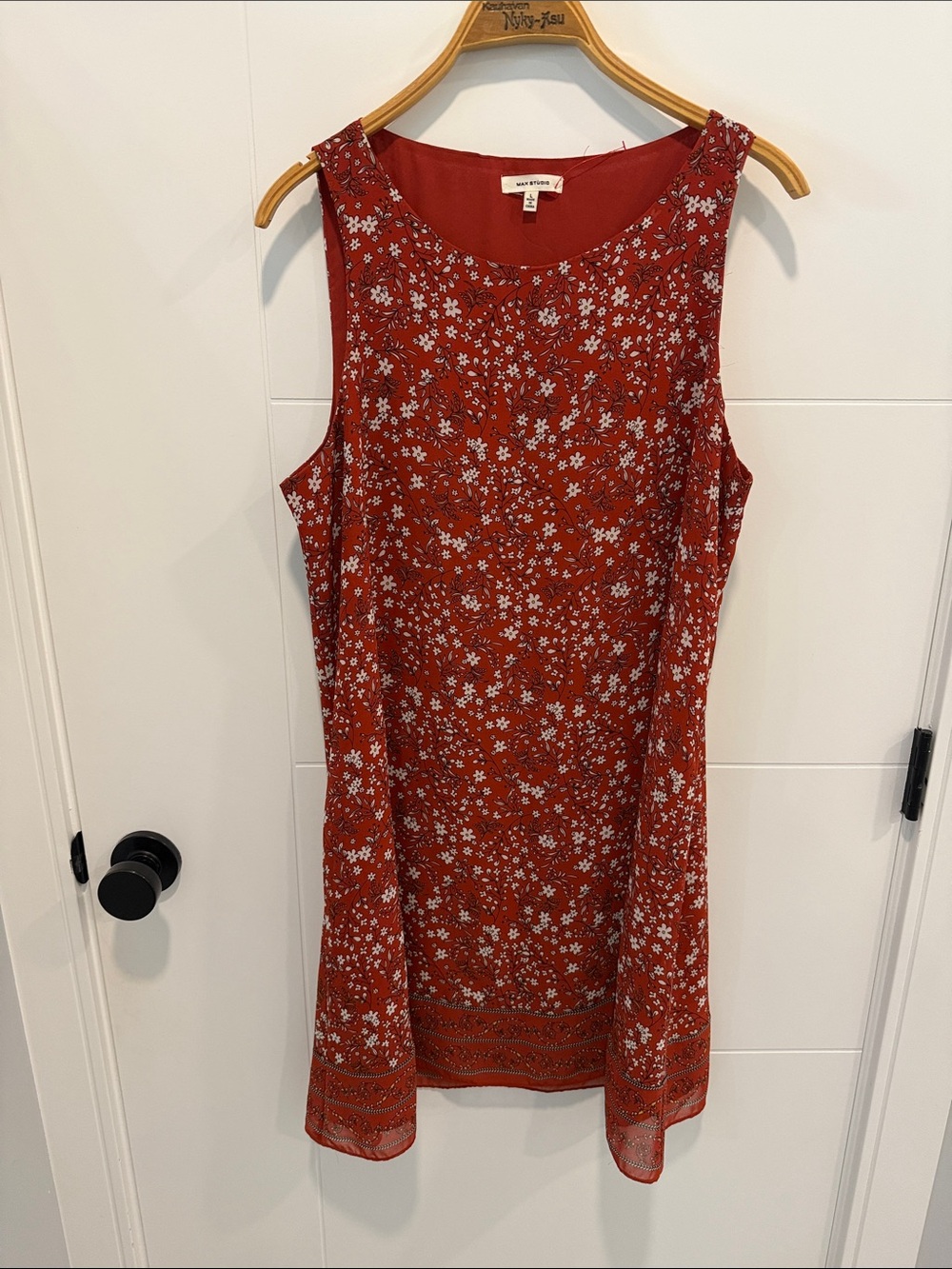 Max studio Rust Red Floral Sleeveless Dress size large